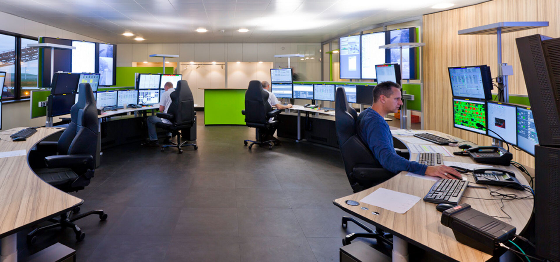 Brand-Control-Rooms-Europees-Massagoed-Overslagbedrijf-BV-01