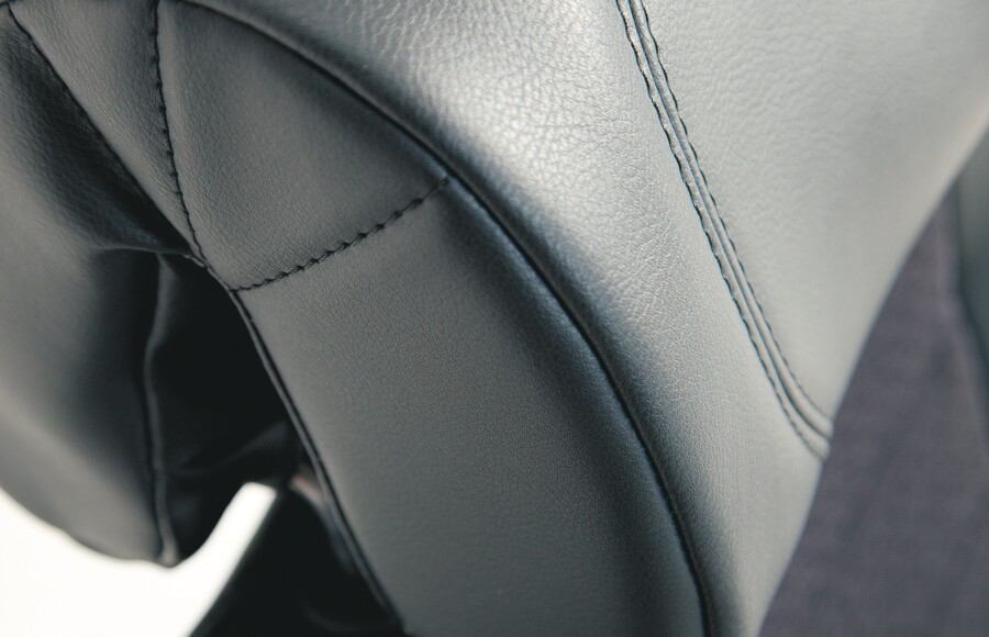 BMA_SecurExclusive_Detail_04[Newspaper]