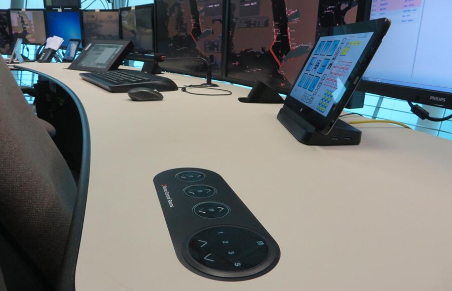 Brand-Control-Rooms-Hong-Kong-Vessel-Traffic-Services-04